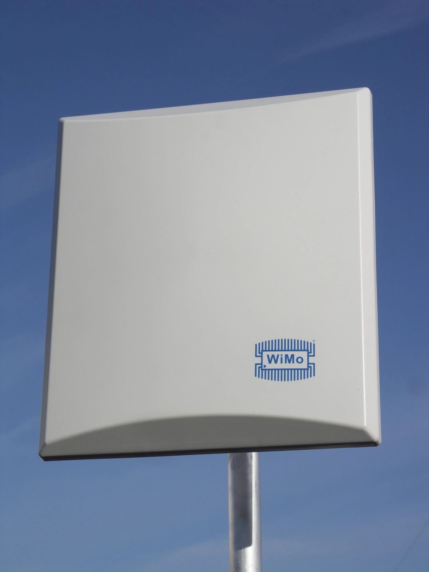 PA-13R-18 Flachantenne 13cm, 16 DBD 1 PA-13R-18 Flachantenne 13cm, 16 DBD