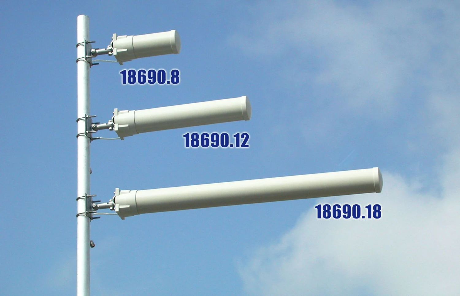 YA-2400 Richtantennen 2,4GHz, 8 - 18 DBi 1 YA-2400 Richtantennen 2,4GHz, 8 - 18 DBi