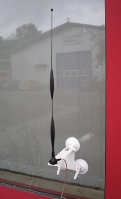 Saugnapf-Antenne Triband GSM/UMTS, Mit Kabel, RP-SMA