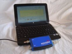MiniVNA PRO BT Antennen-Analyzer M. Bluetooth 11 MiniVNA PRO BT Antennen-Analyzer M. Bluetooth -Kenwood Store MINIVNAPROBT 060 Notebook 49db